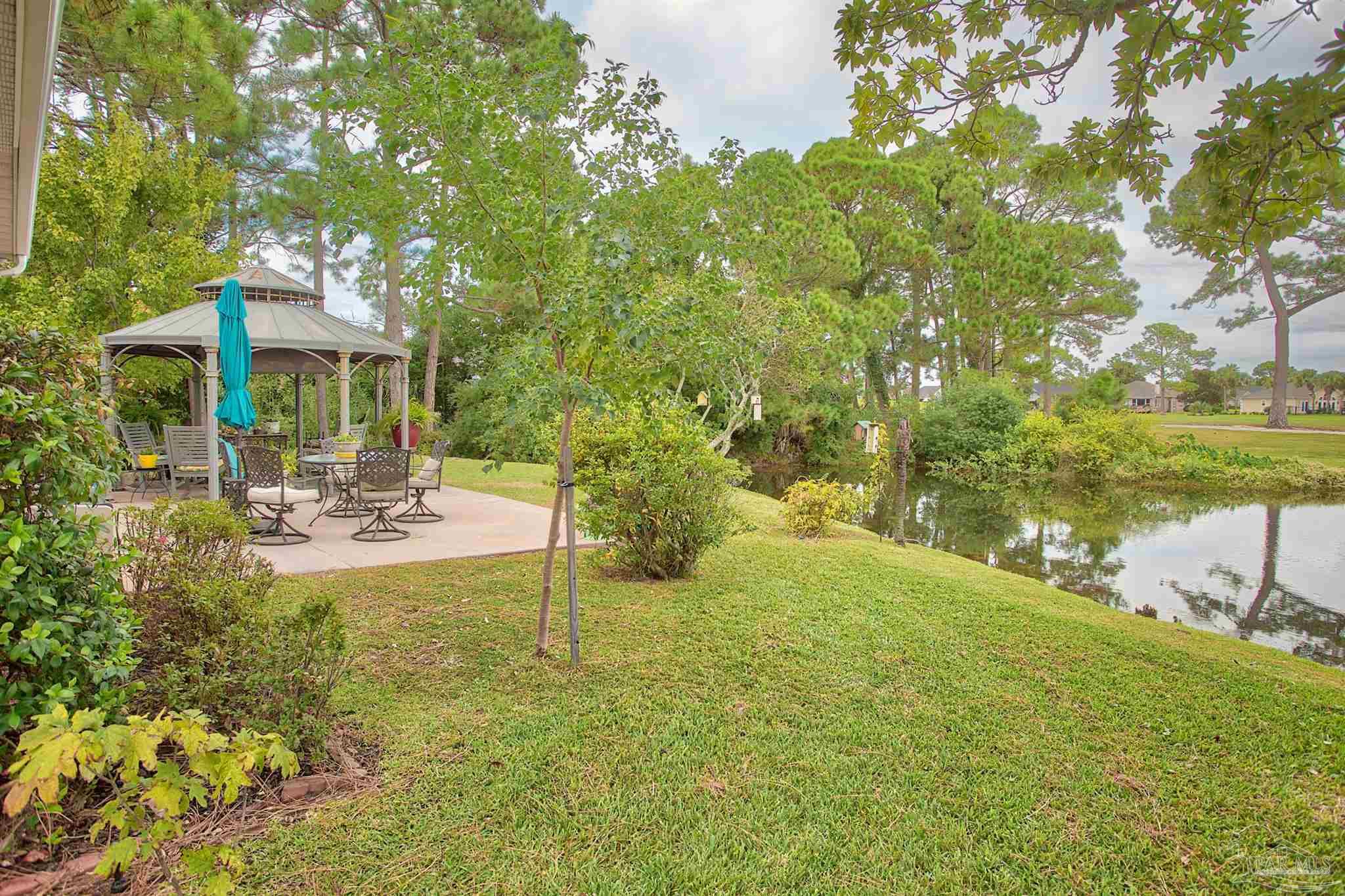 4036 Longwood Cir