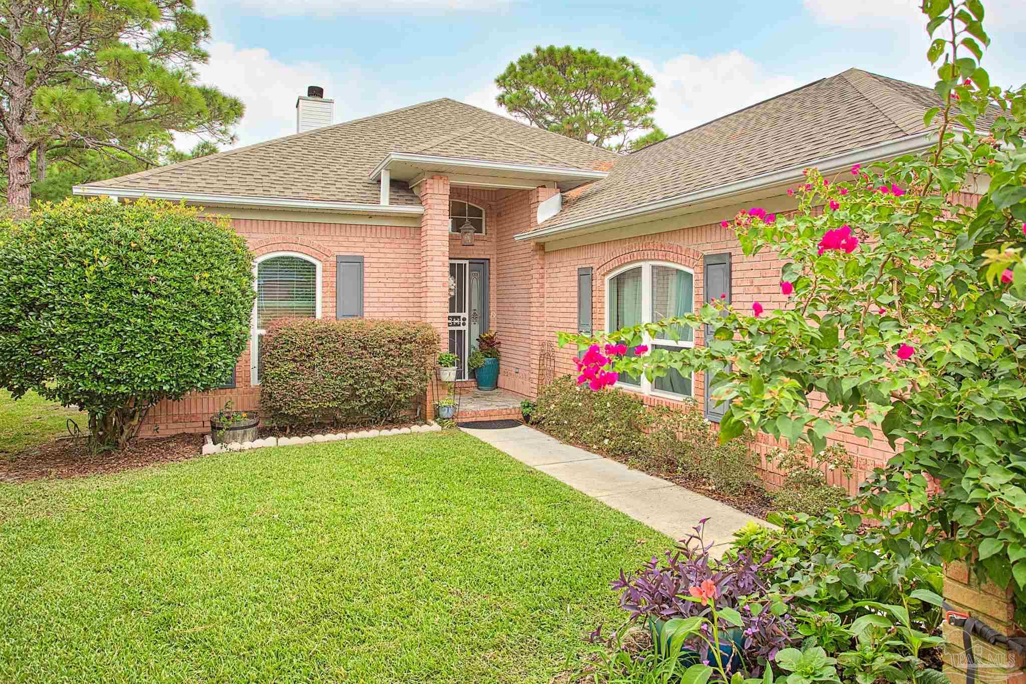 4036 Longwood Cir