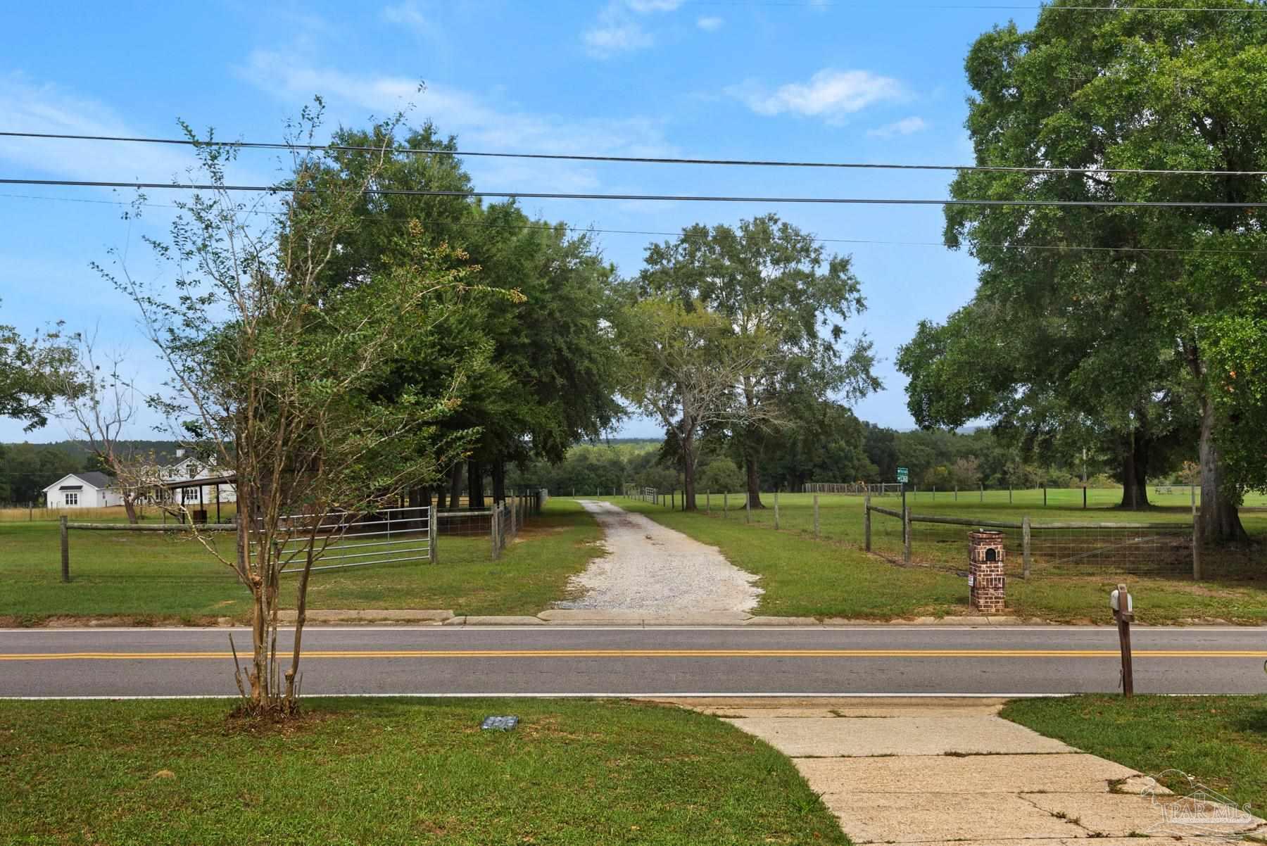 1425 Mckenzie Dr