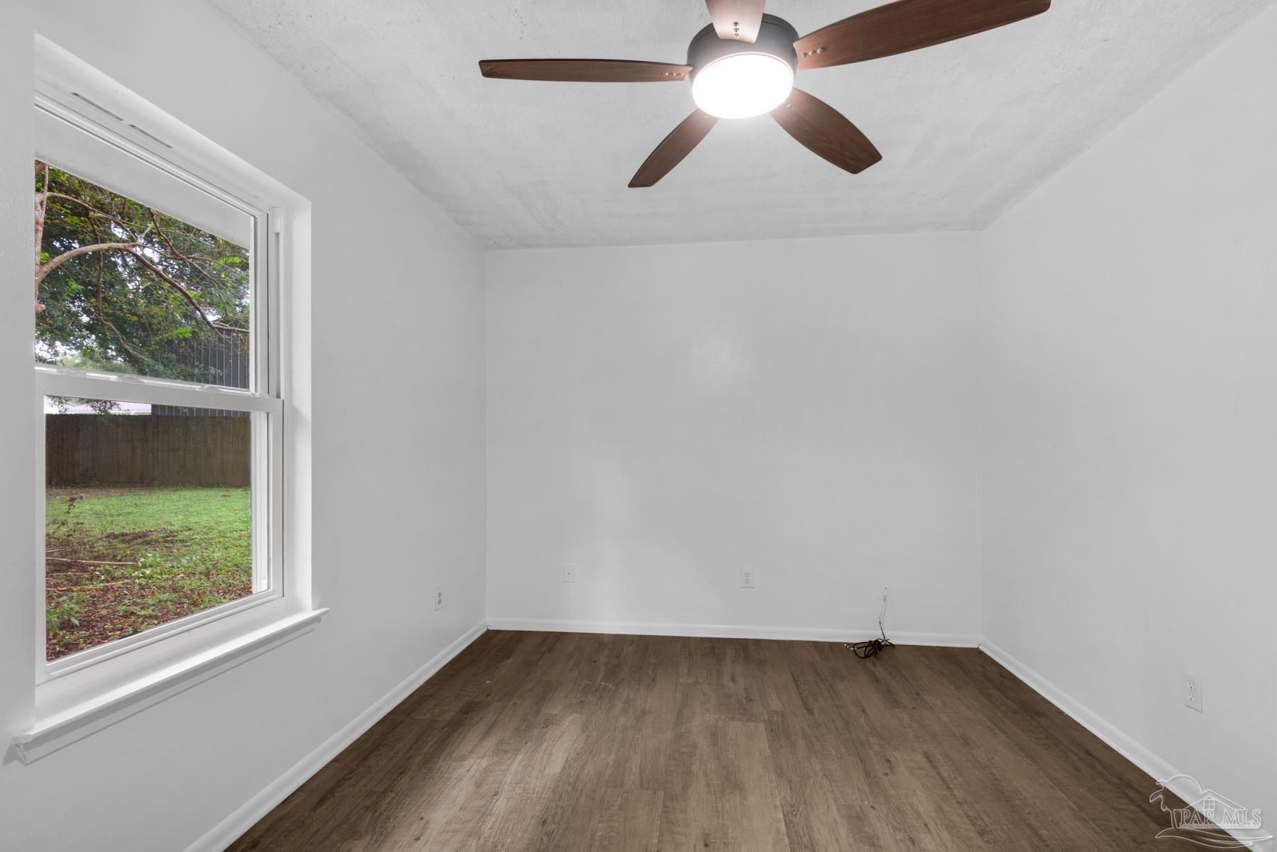 1425 Mckenzie Dr