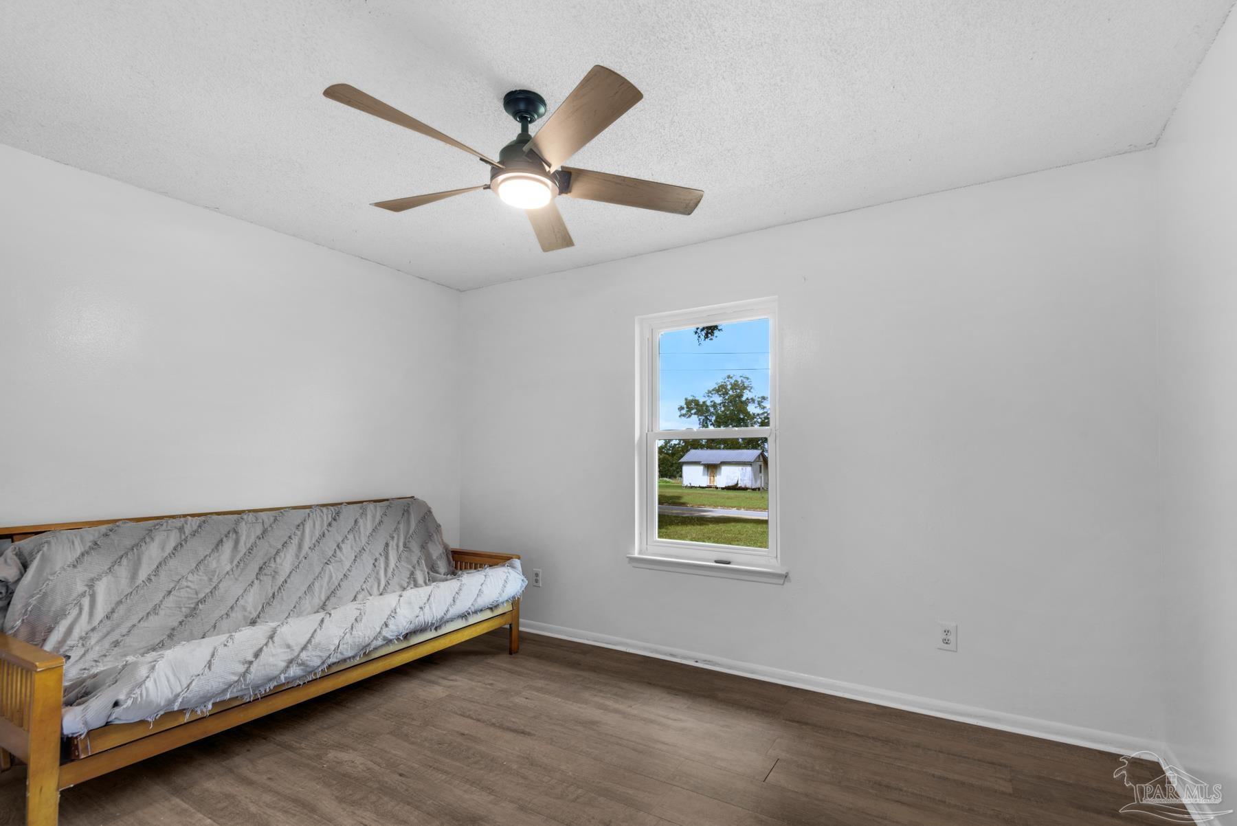 1425 Mckenzie Dr