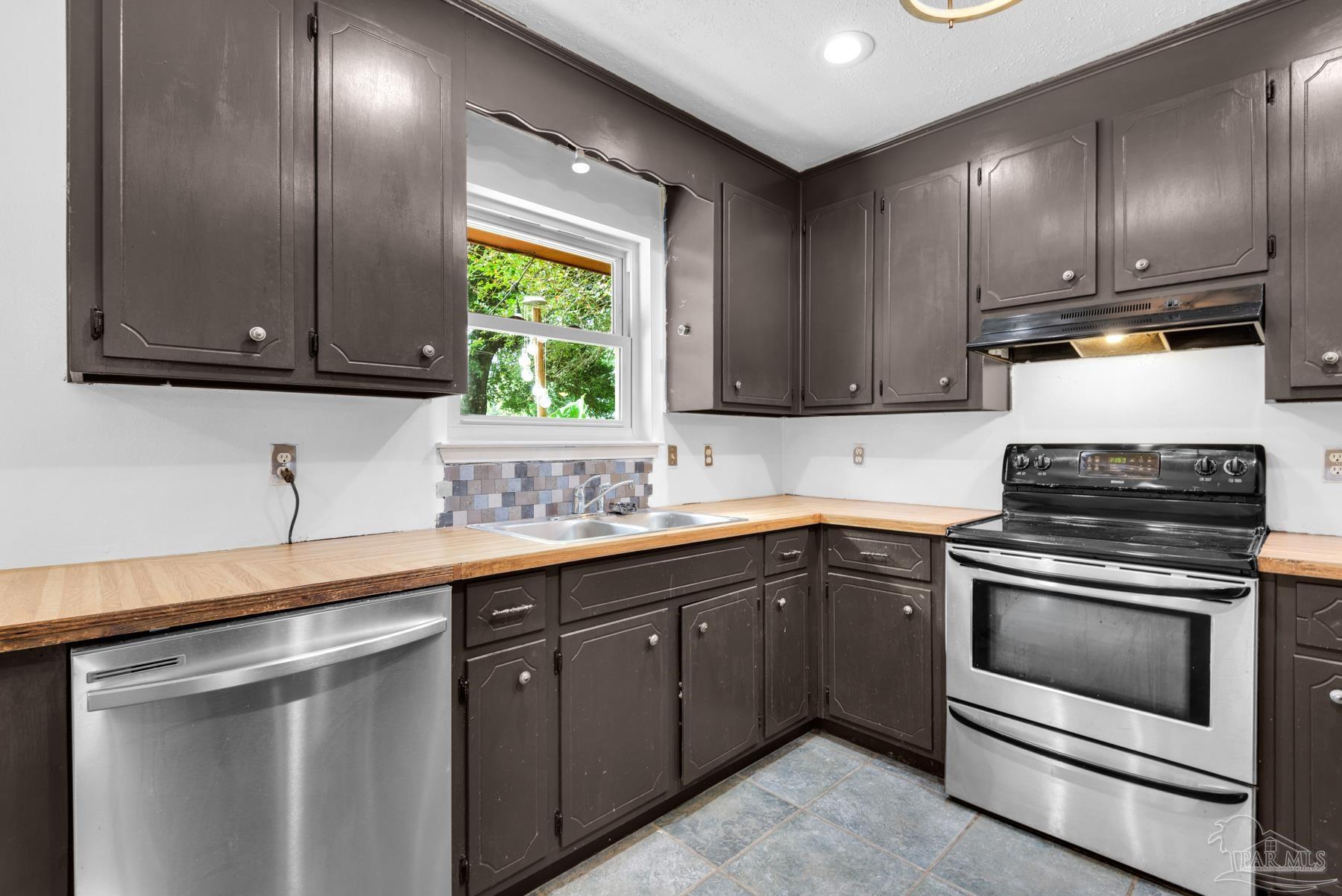 1425 Mckenzie Dr