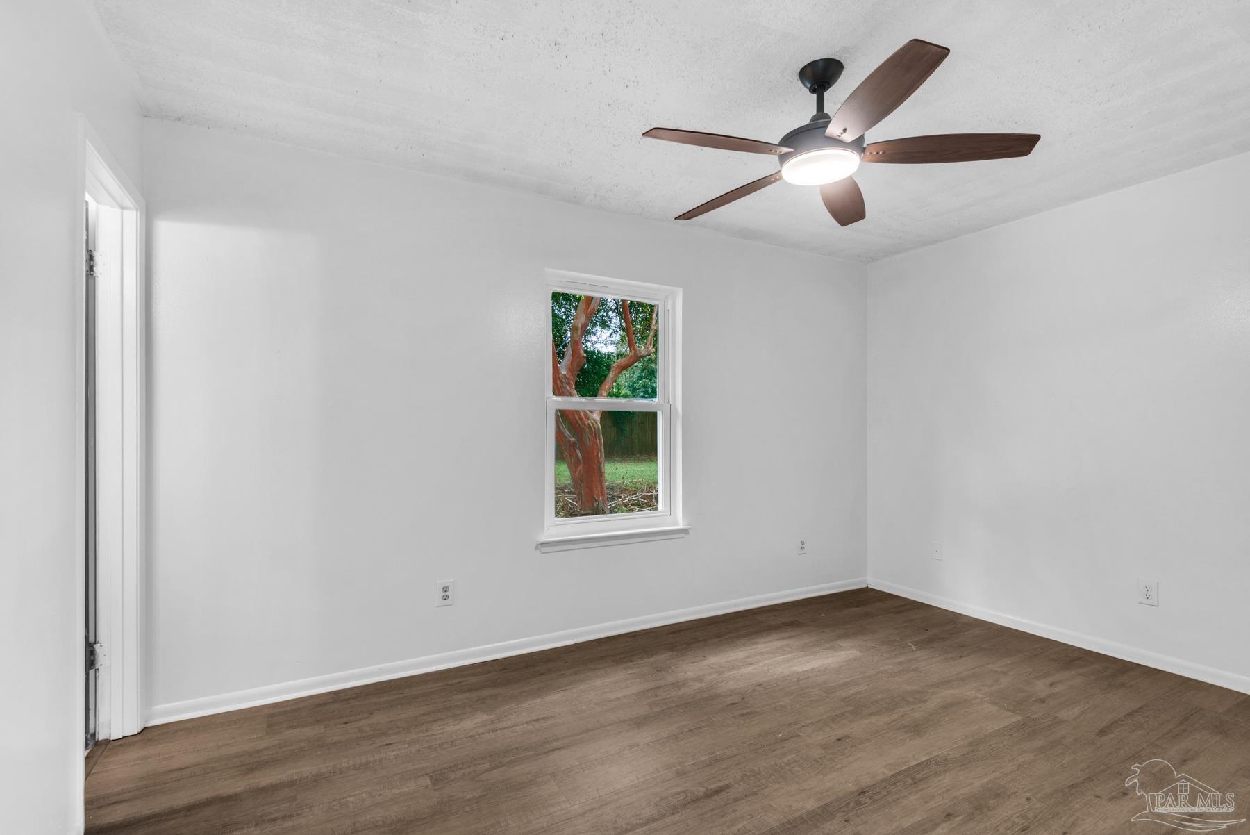 1425 Mckenzie Dr