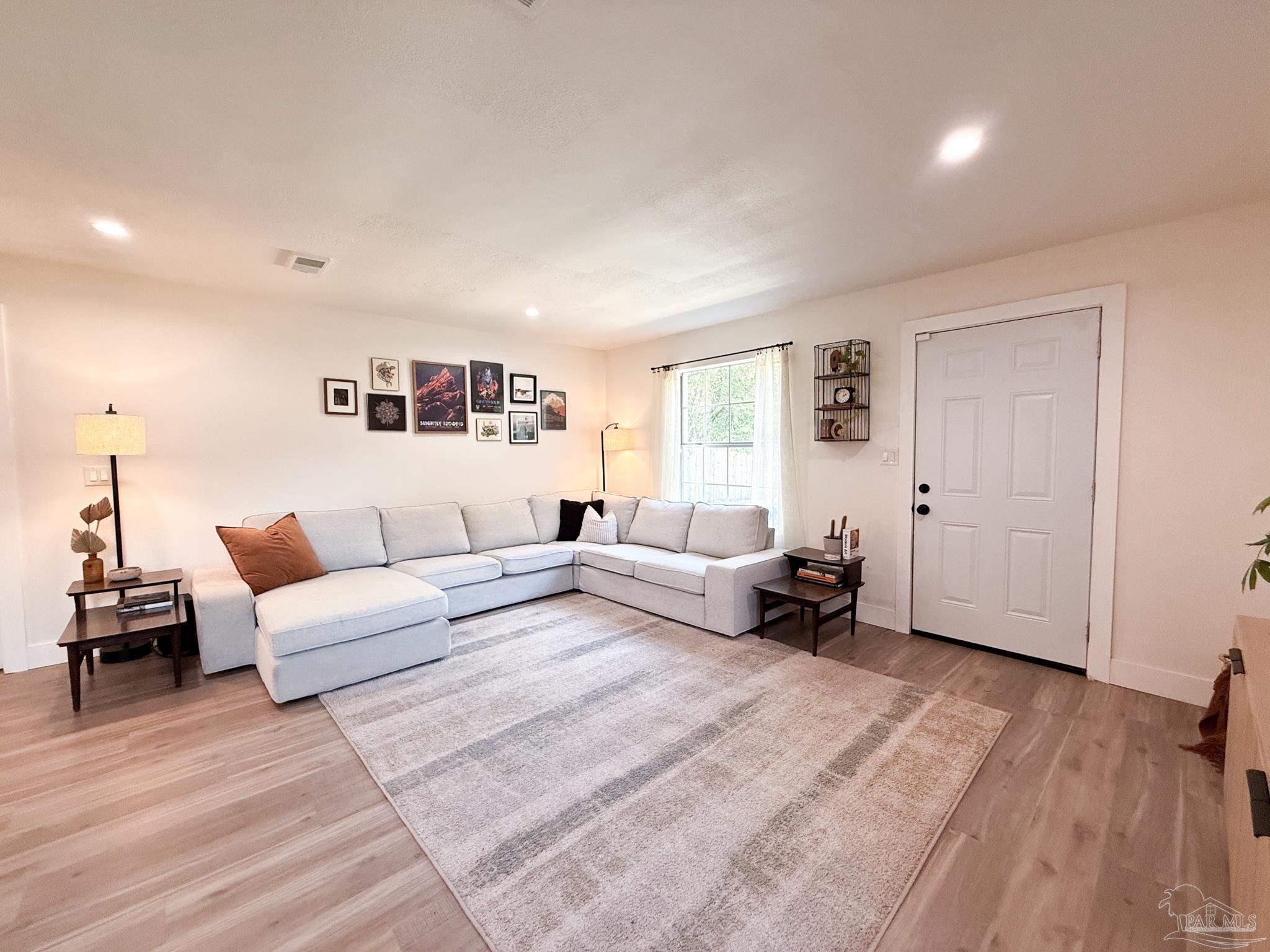 1322 Dexter Ave, Pensacola