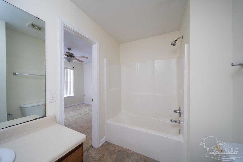 7051 Heather Oaks Dr