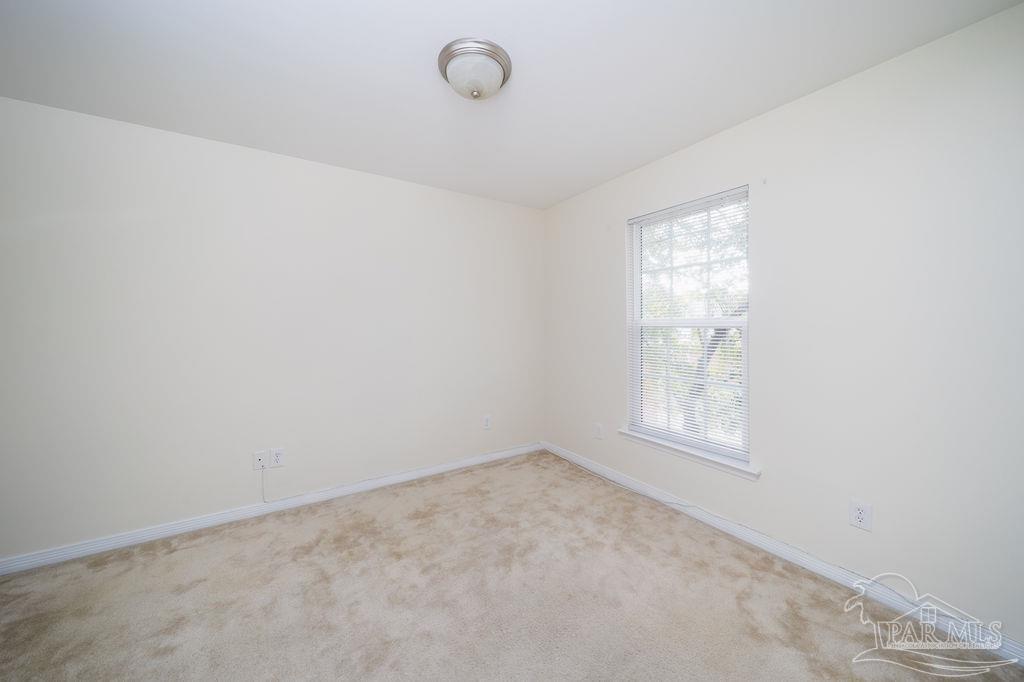 7051 Heather Oaks Dr