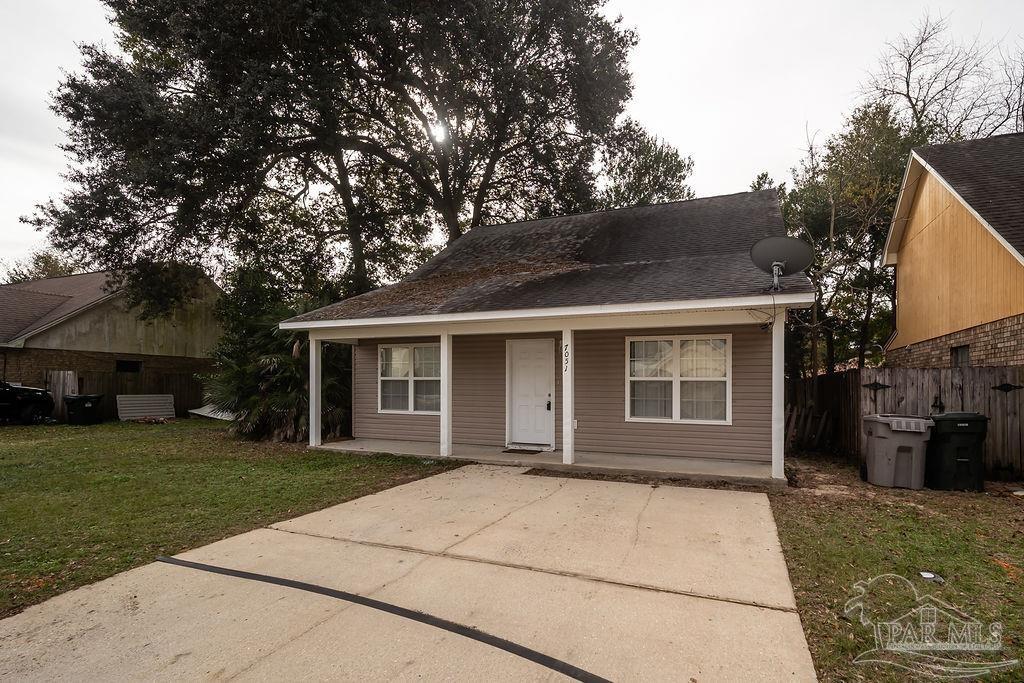 7051 Heather Oaks Dr