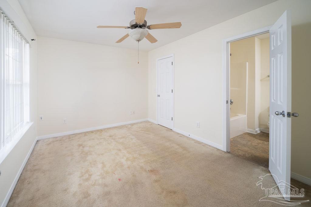 7051 Heather Oaks Dr