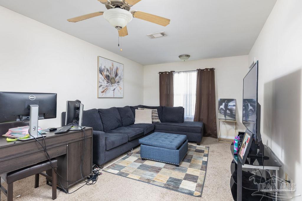 7051 Heather Oaks Dr