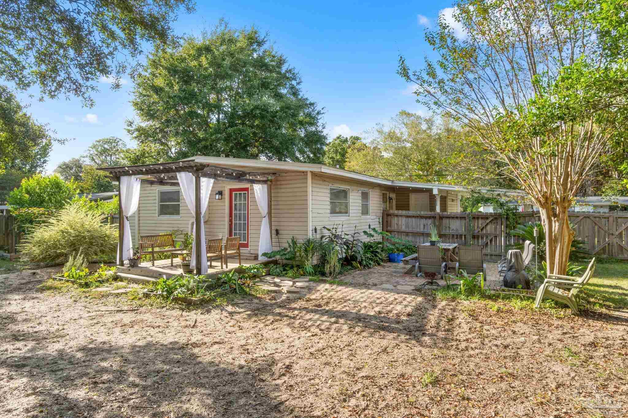 3485 Wellington Rd, Pensacola