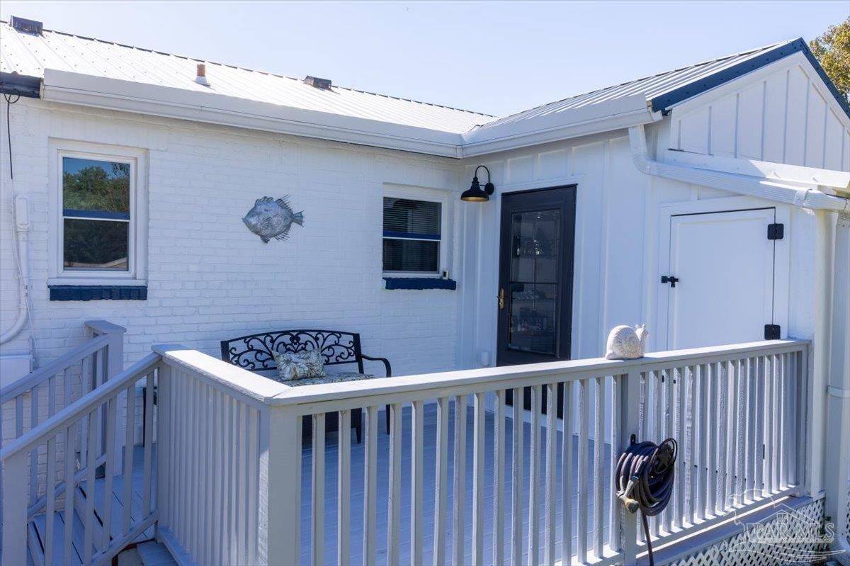 210 Berry Rd, Pensacola