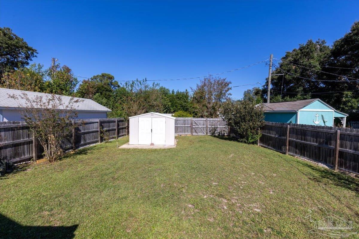 210 Berry Rd, Pensacola