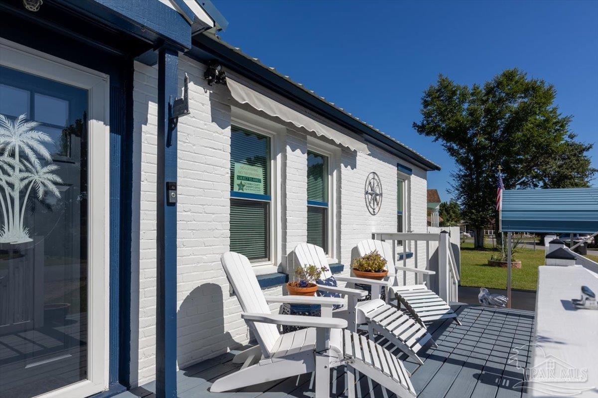 210 Berry Rd, Pensacola