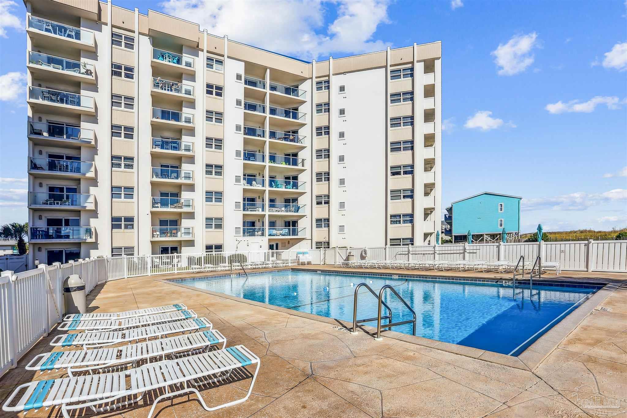 1600 Via Deluna Dr # 702B