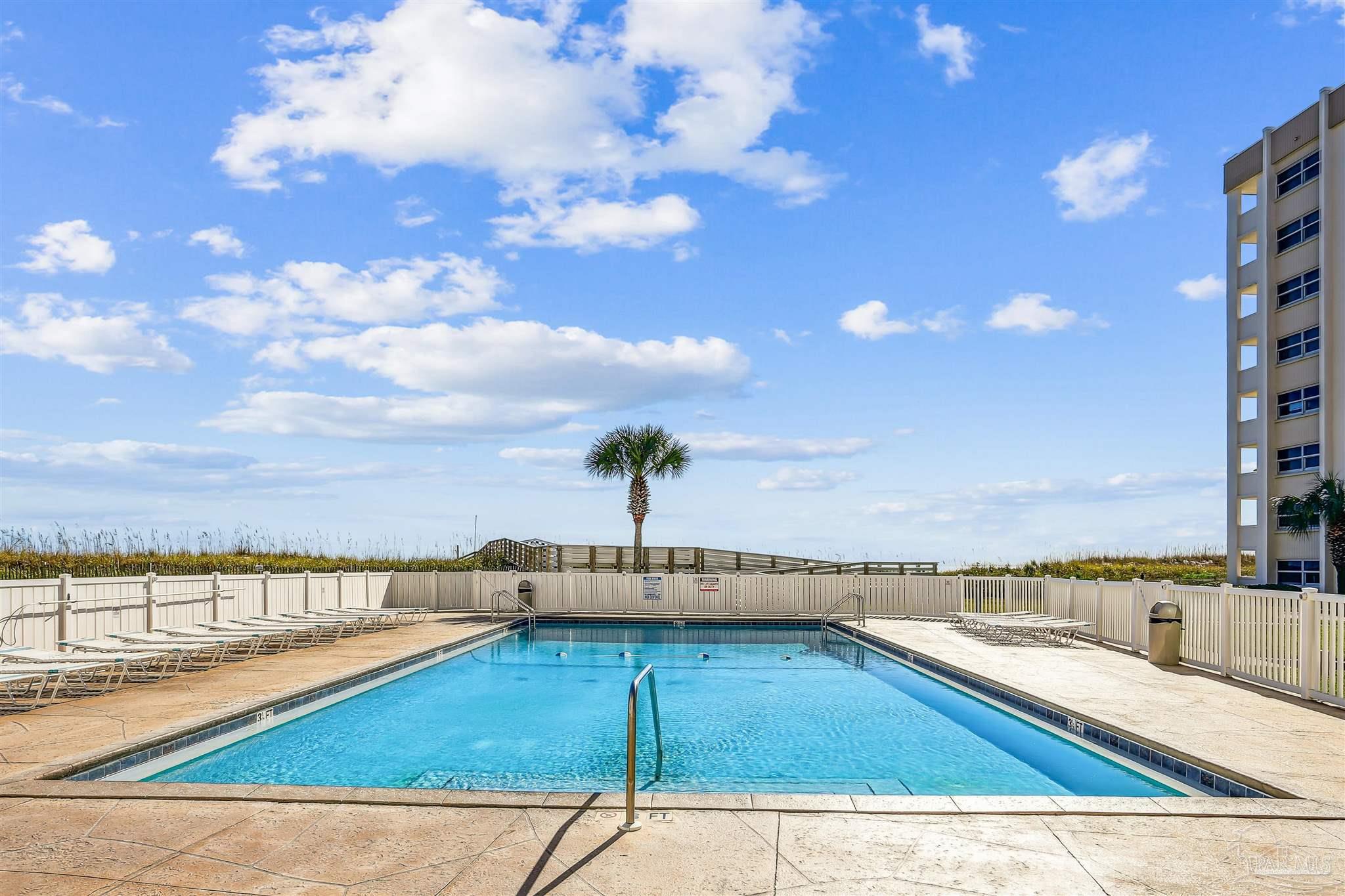 1600 Via Deluna Dr # 702B