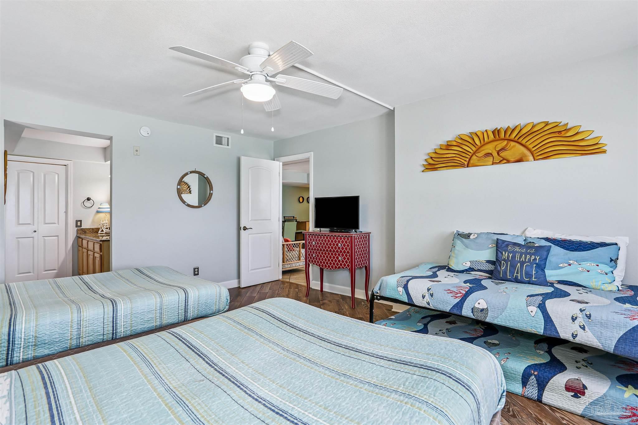 1600 Via Deluna Dr # 702B