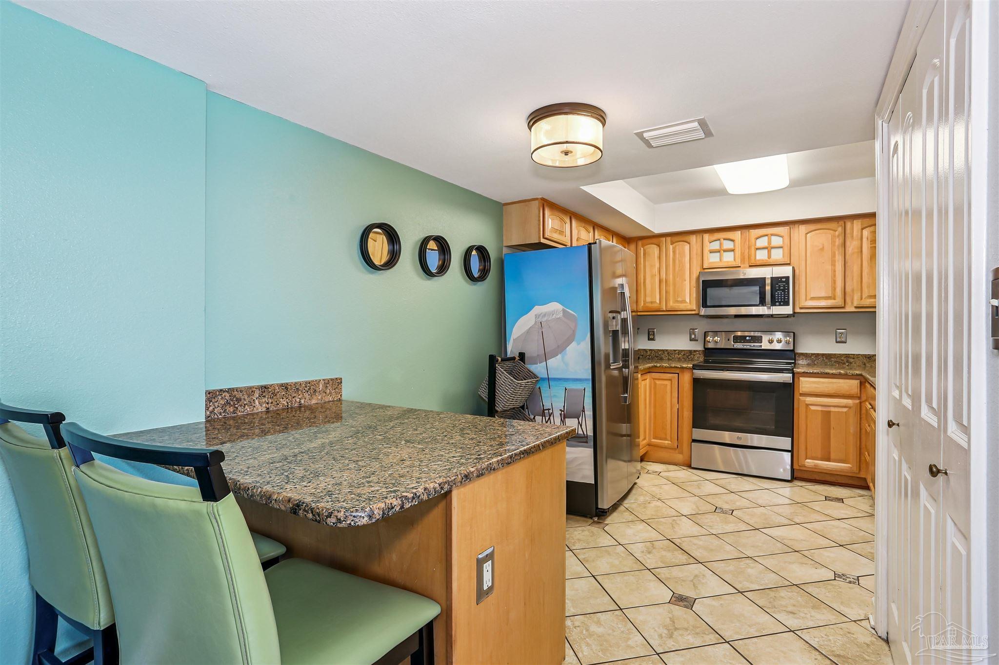 1600 Via Deluna Dr # 702B