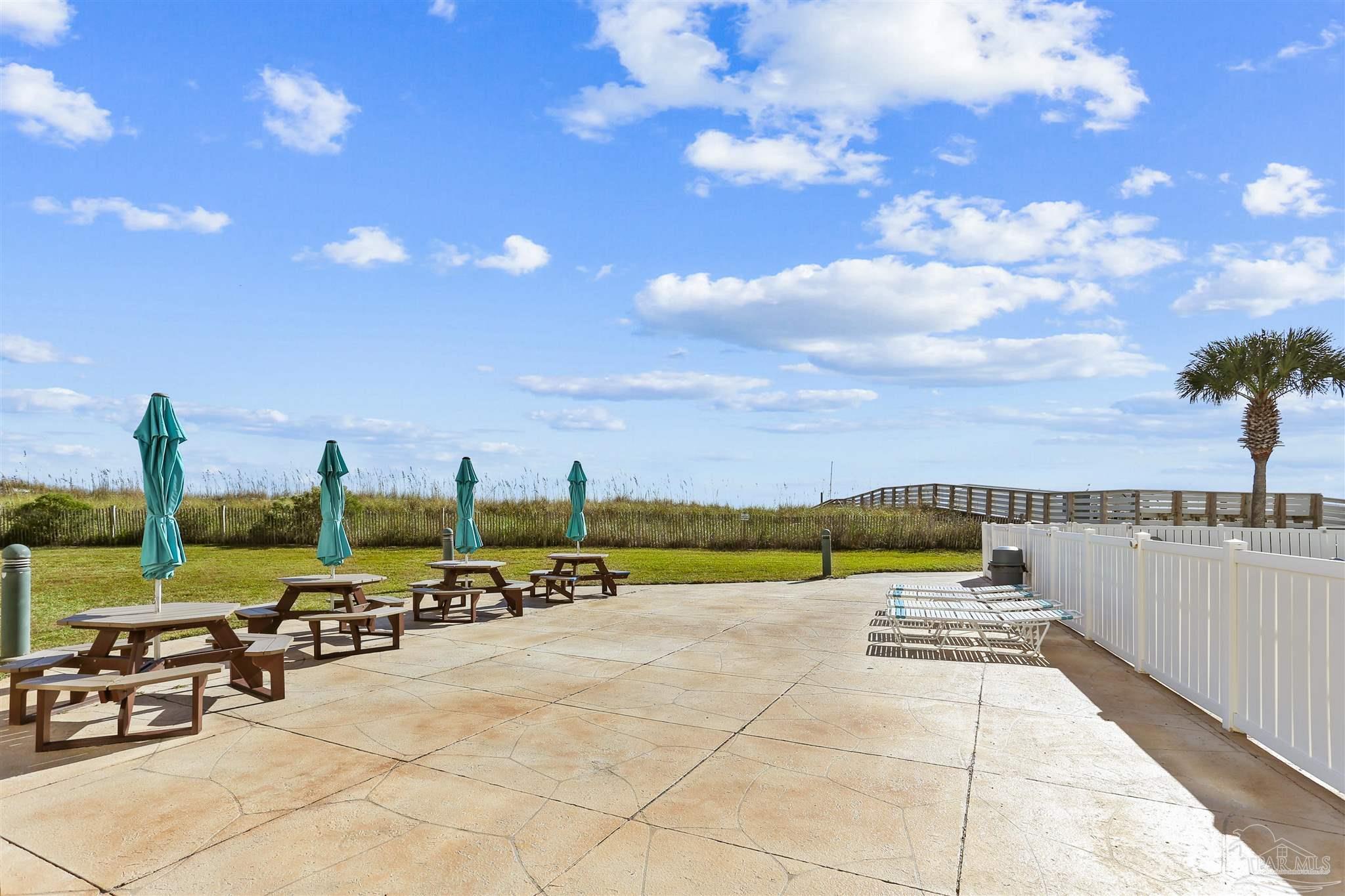 1600 Via Deluna Dr # 702B