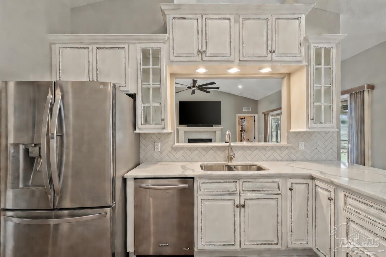 950 Paradise Beach Cir