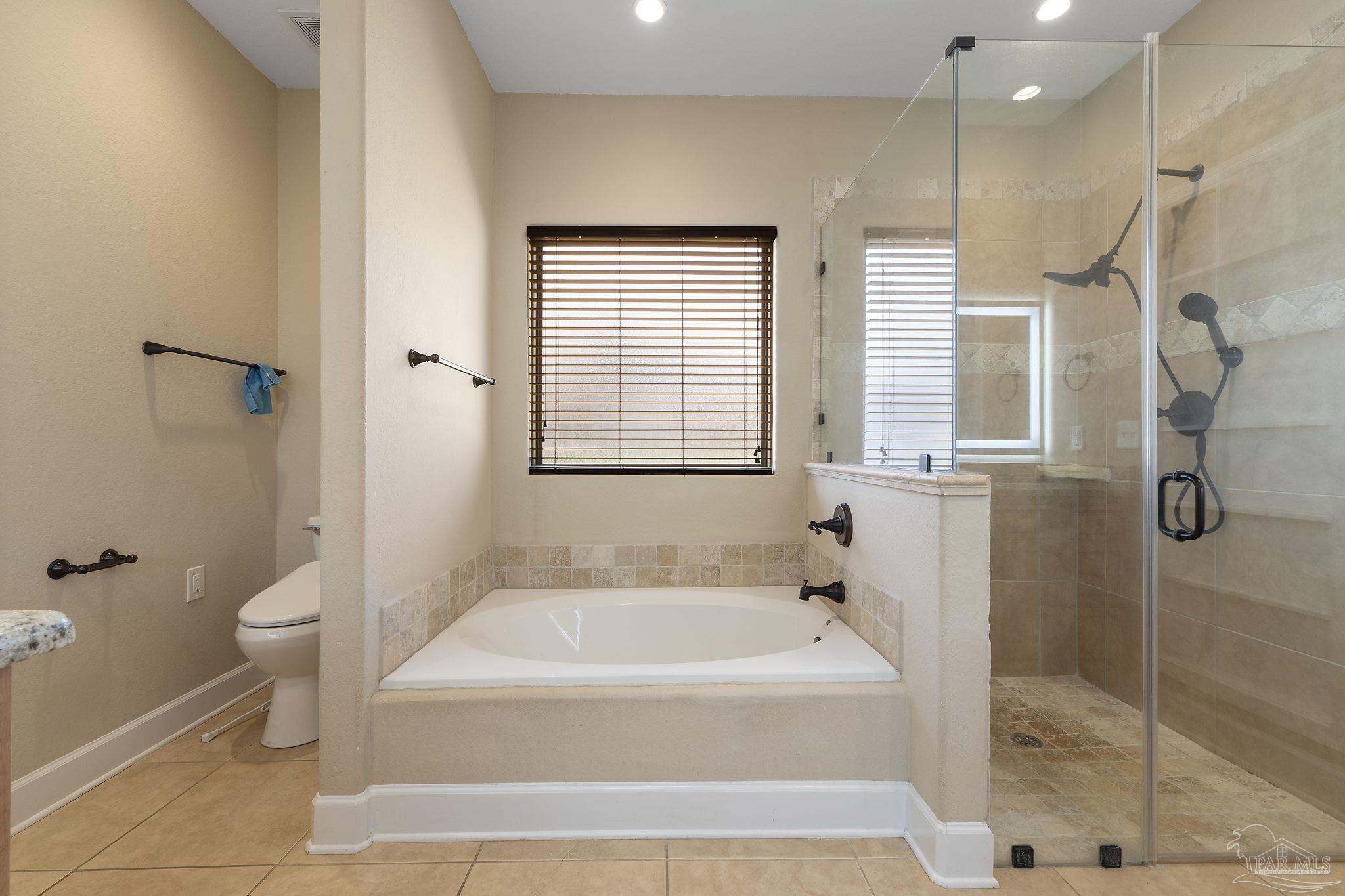 950 Paradise Beach Cir