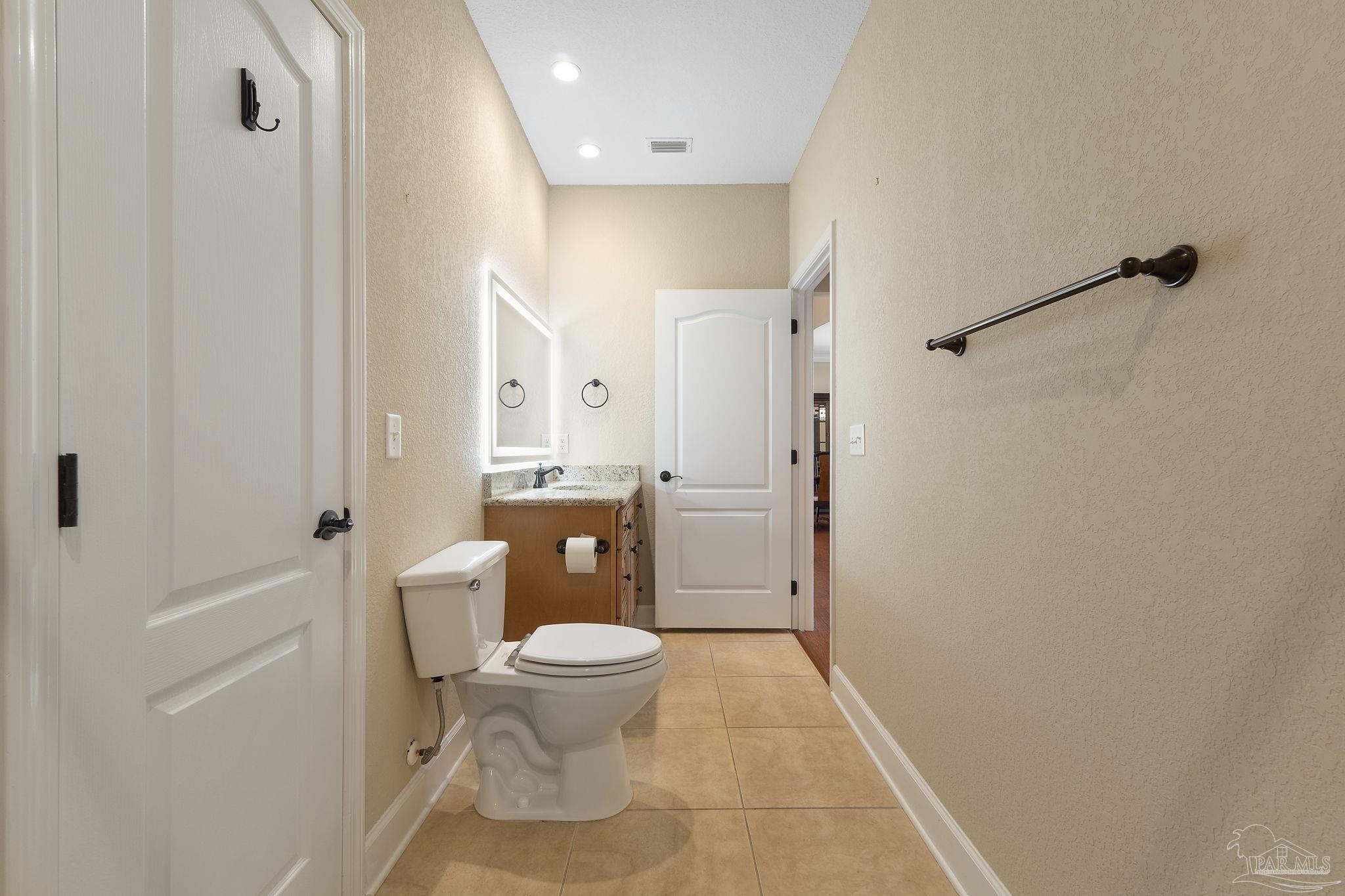 950 Paradise Beach Cir