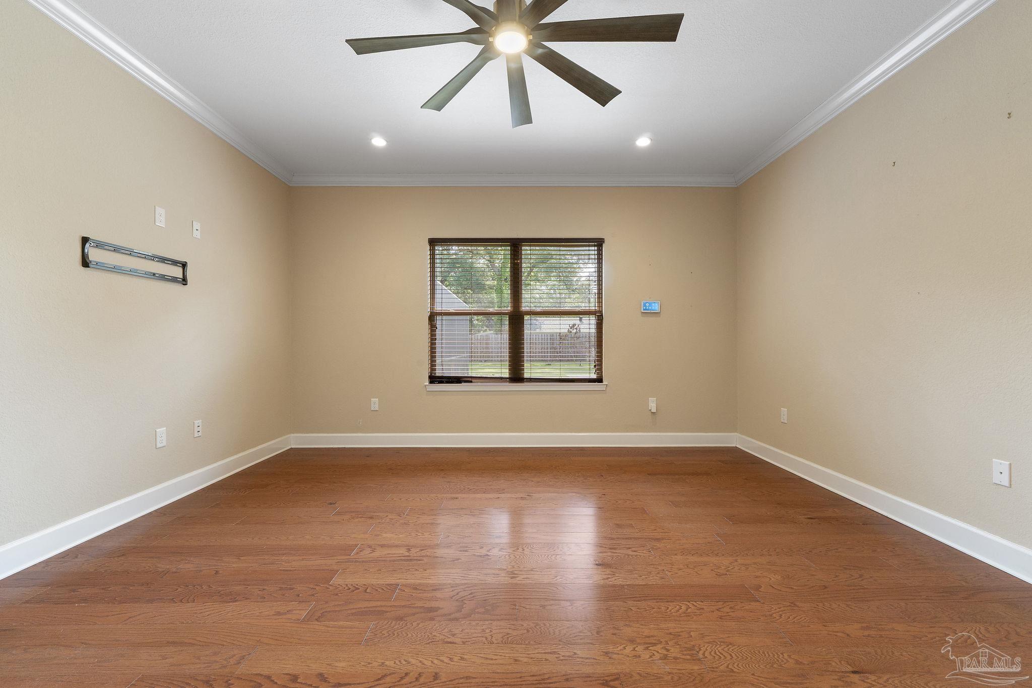 950 Paradise Beach Cir