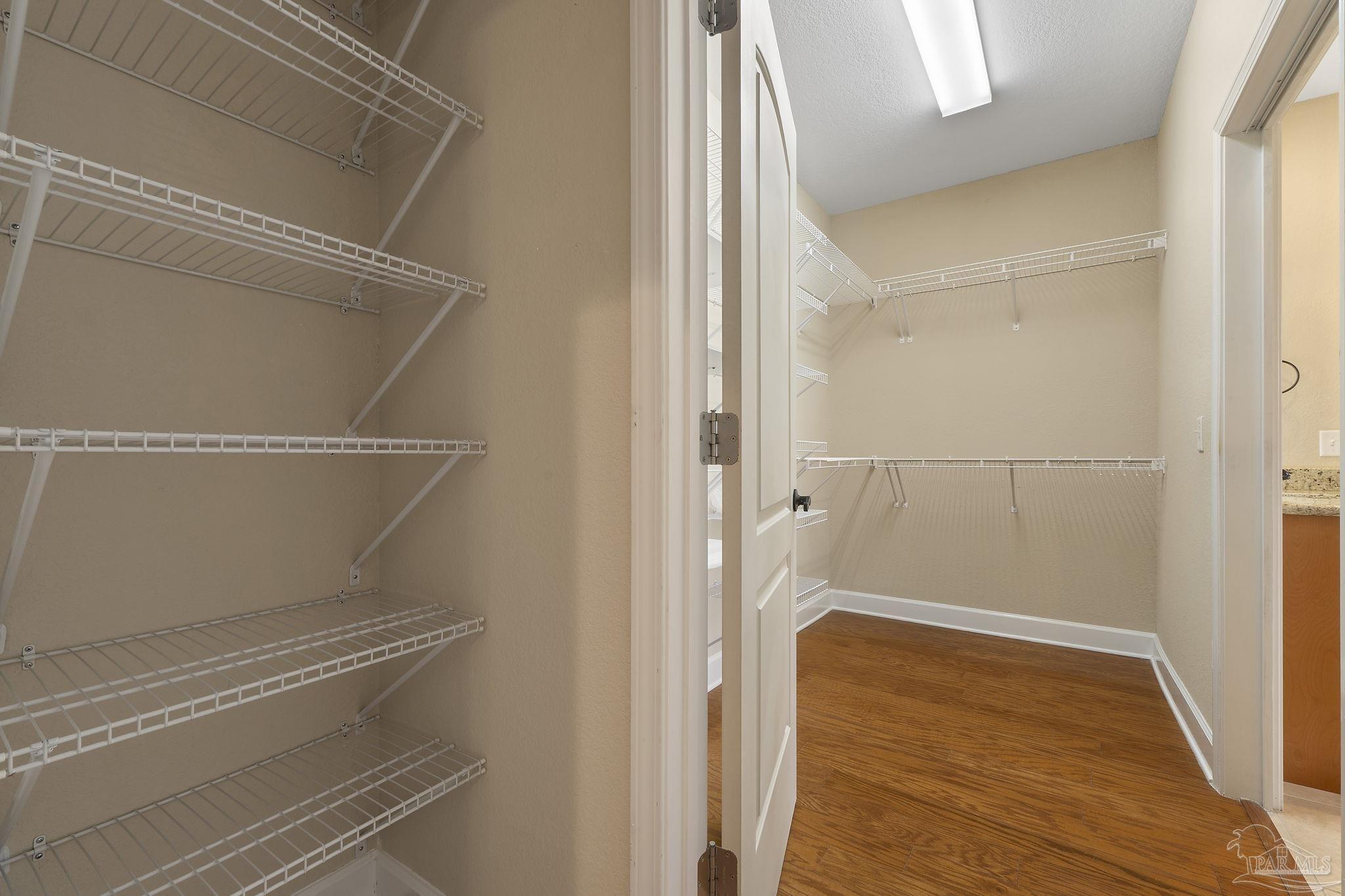 950 Paradise Beach Cir