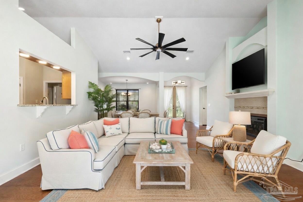 950 Paradise Beach Cir