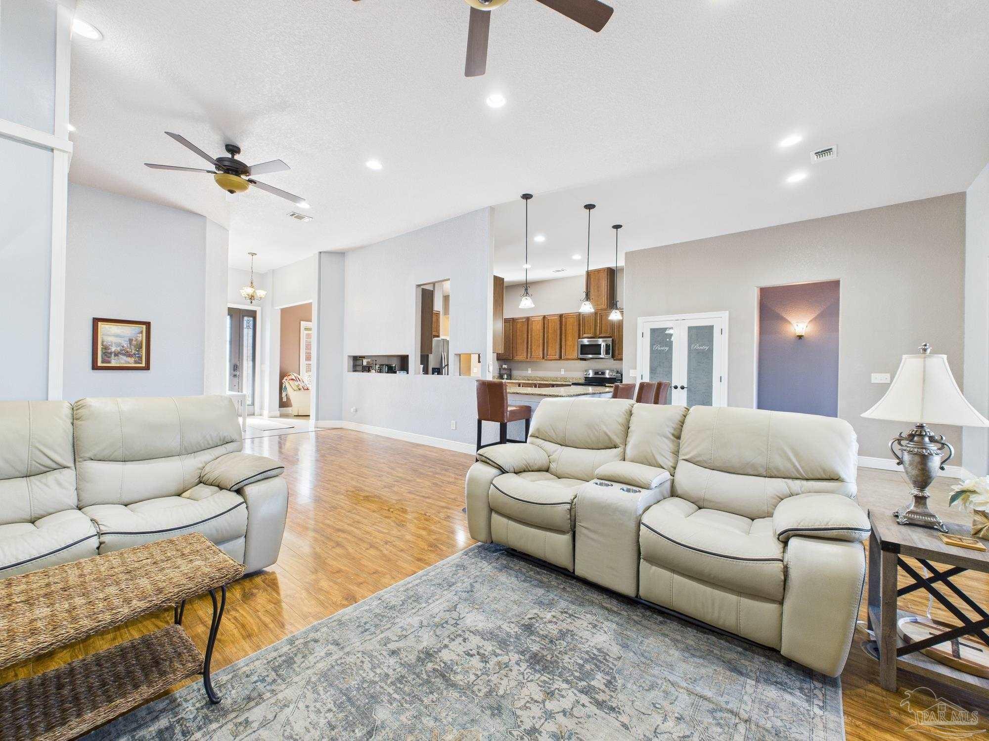 3232 Southfork Dr