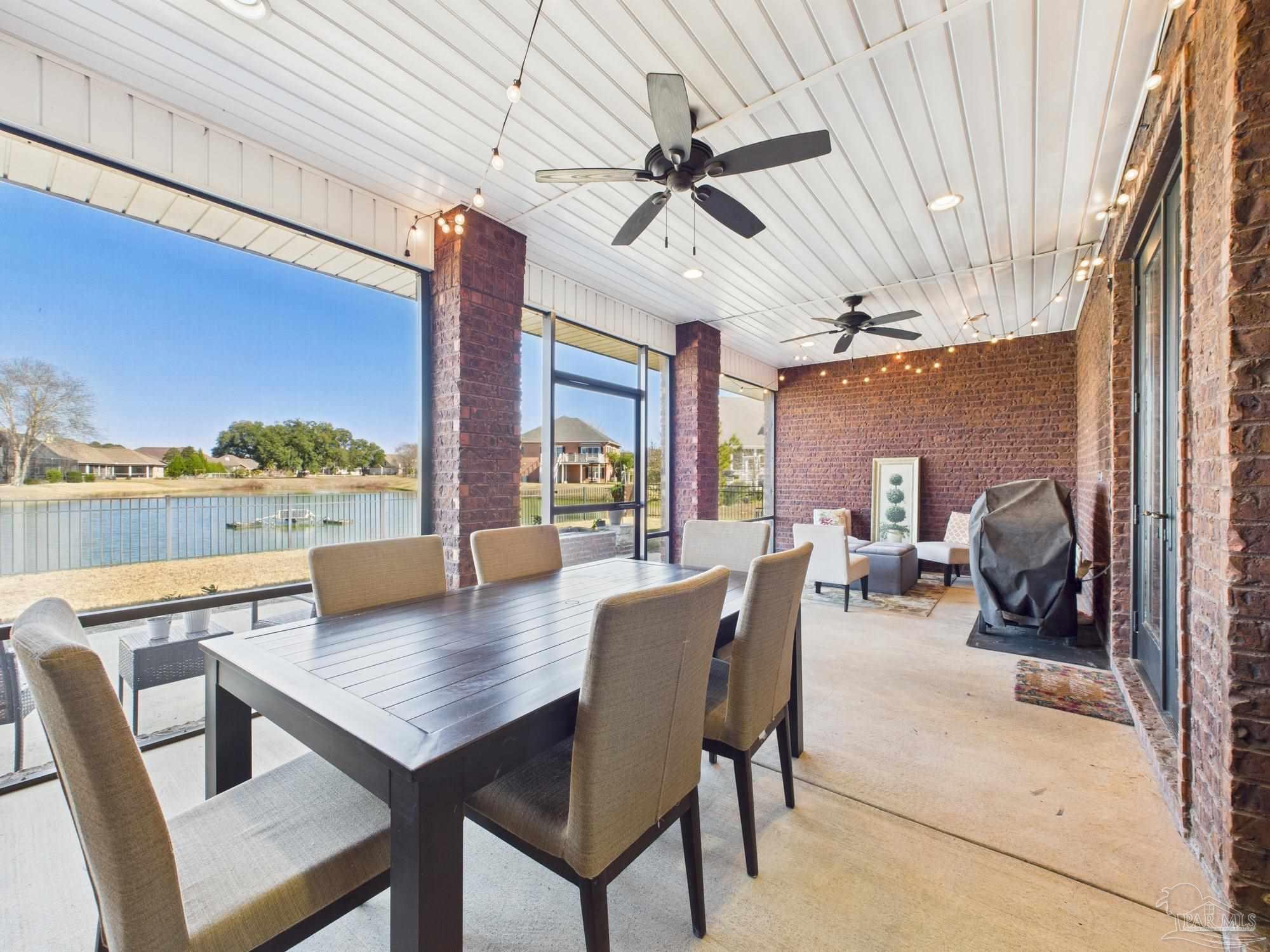 3232 Southfork Dr