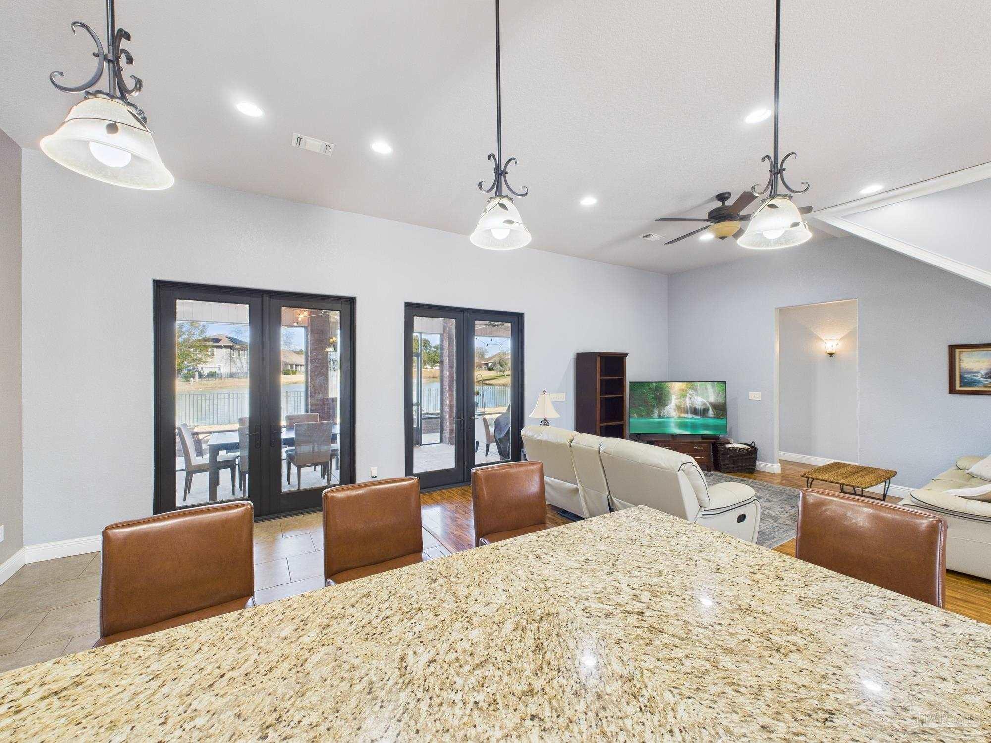 3232 Southfork Dr