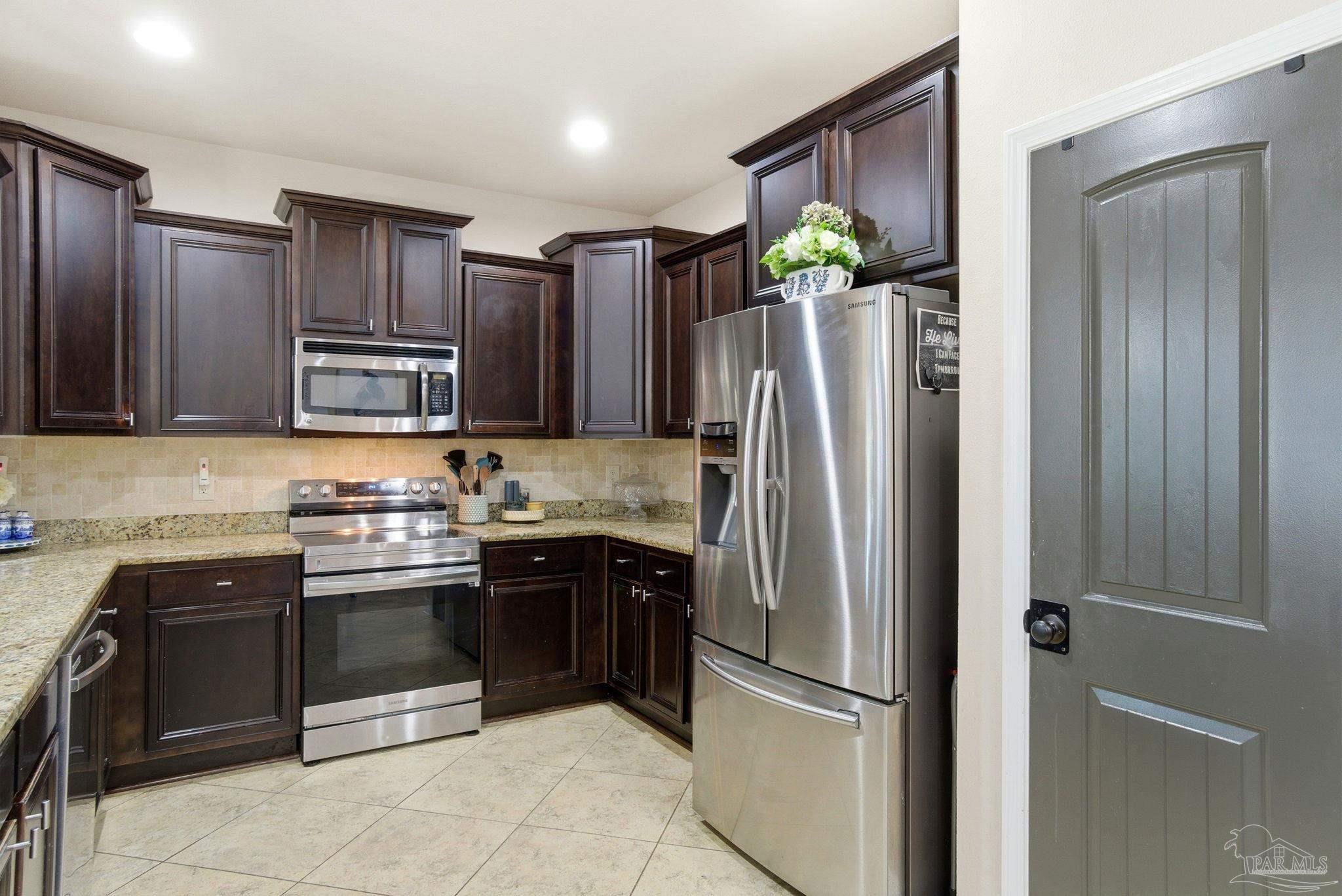 1758 Waterford Sound Blvd