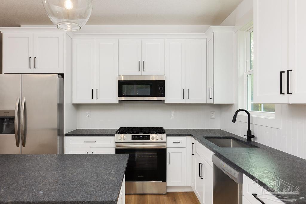 1321 John Carroll Dr