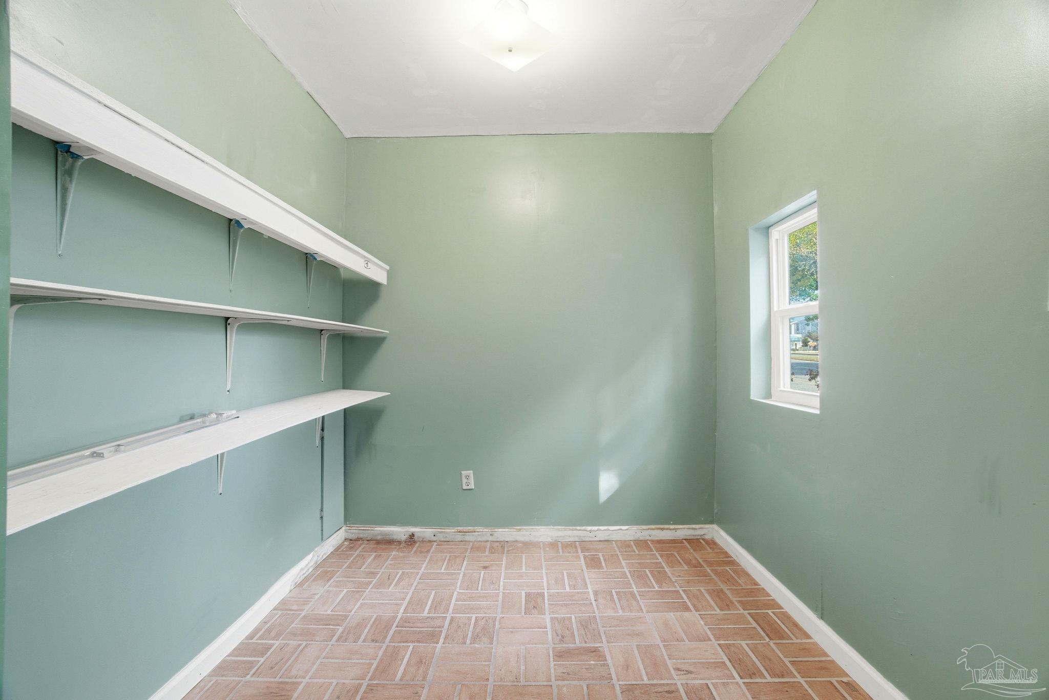 6301 Langley Place Rd