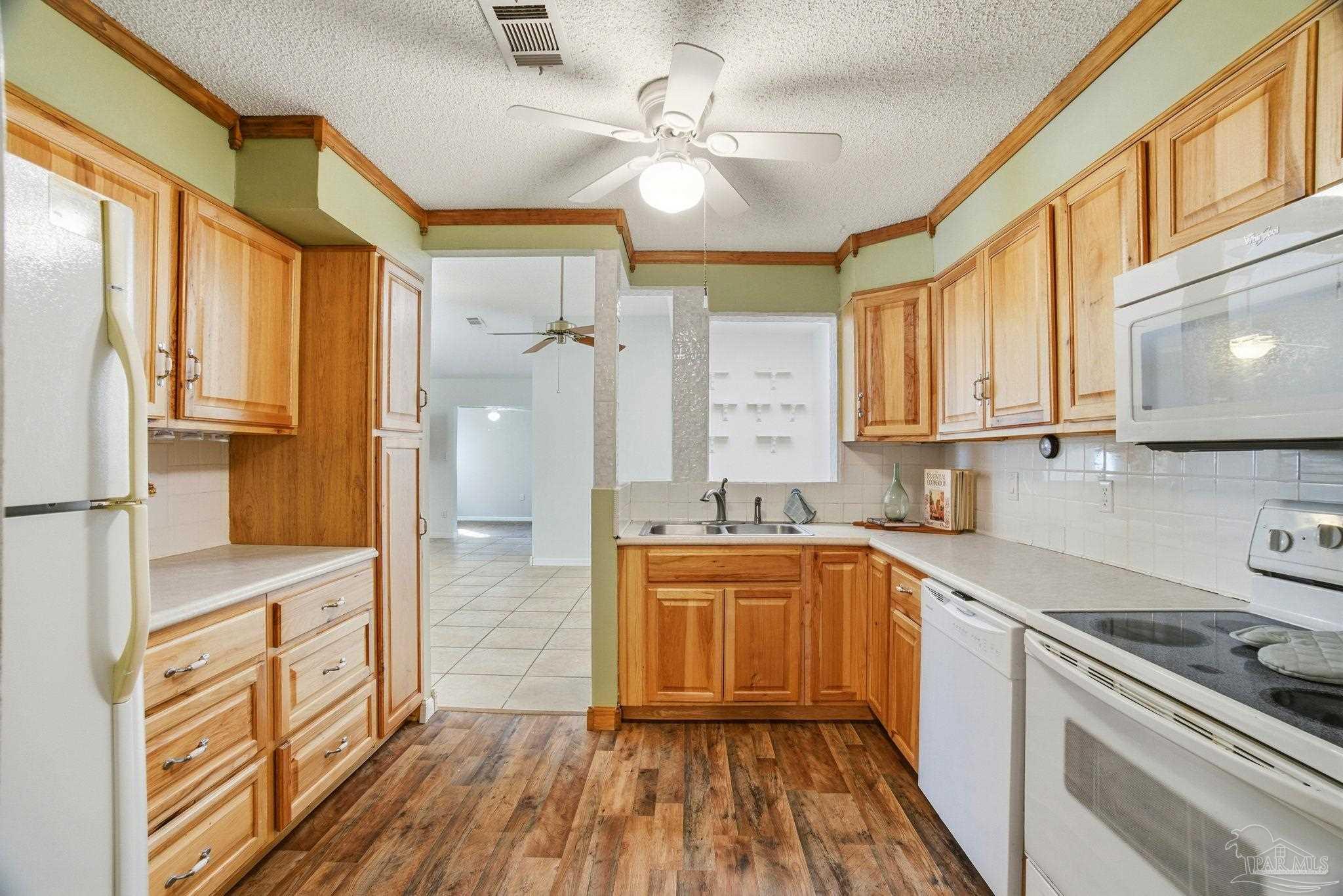 6301 Langley Place Rd