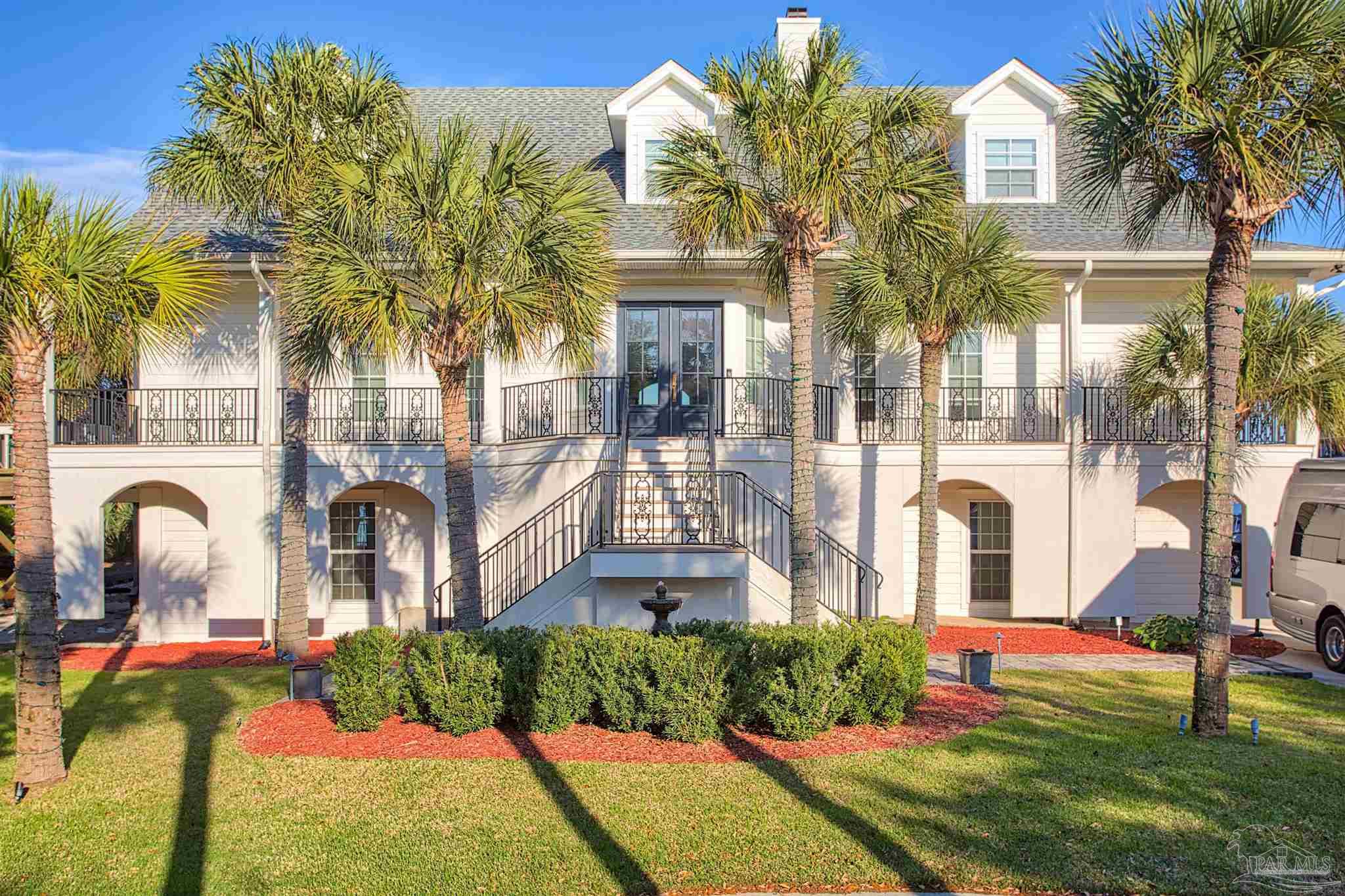 525 Deer Point Dr