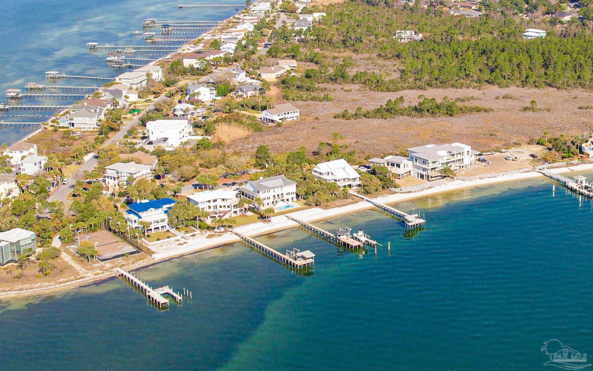 525 Deer Point Dr