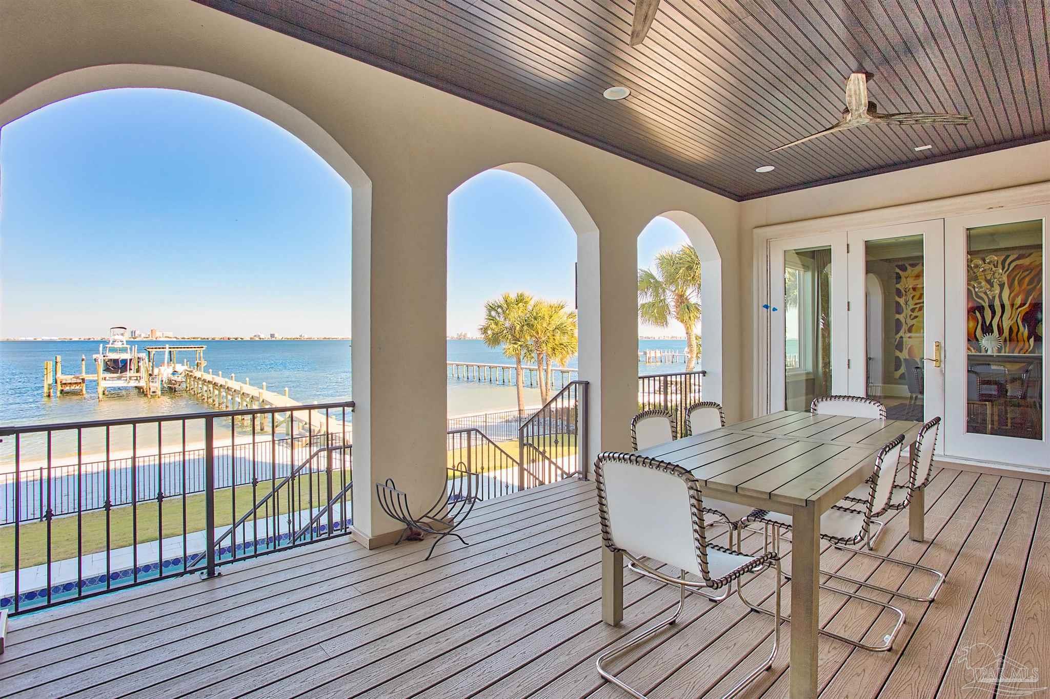 525 Deer Point Dr