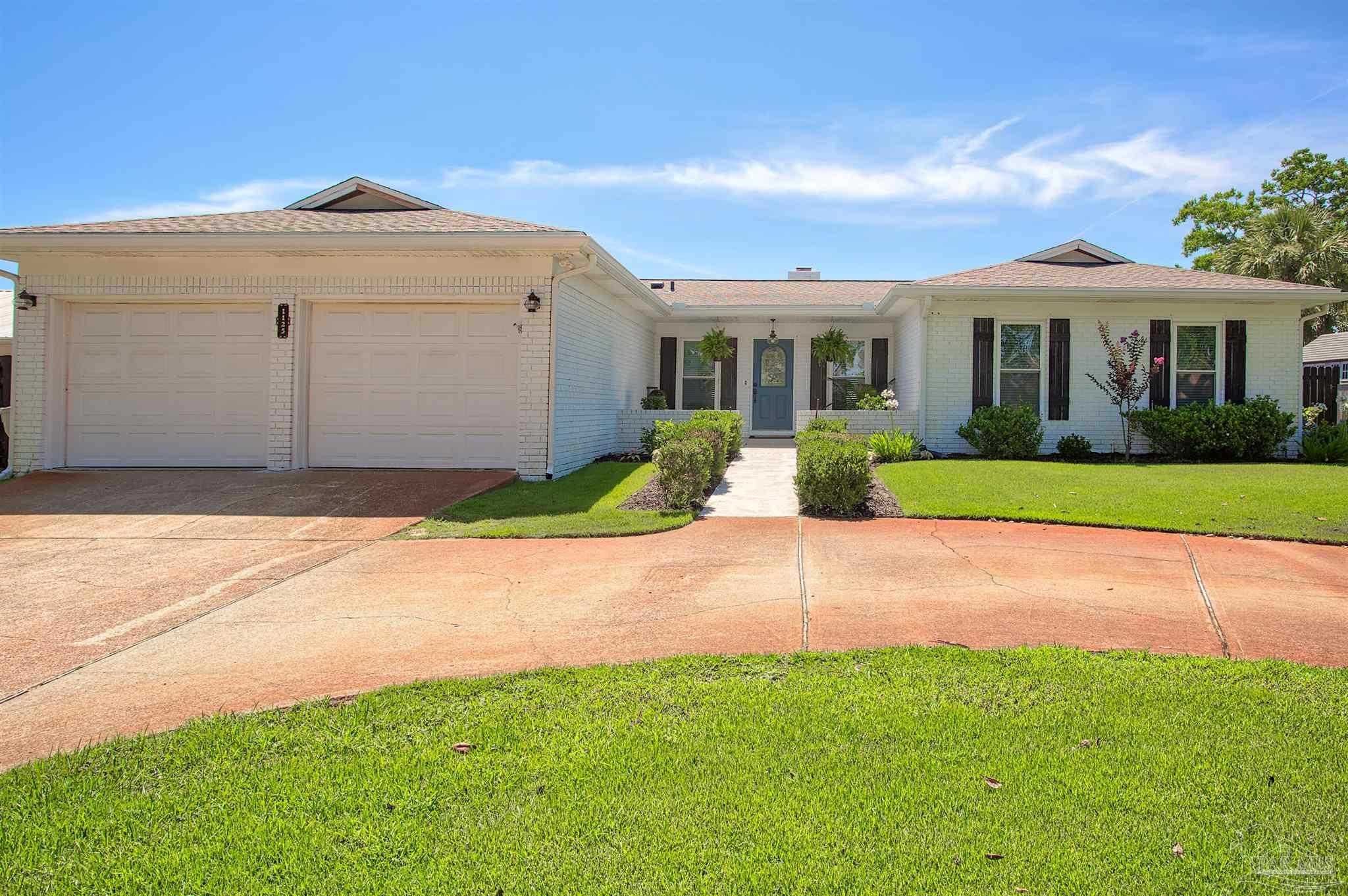 1125 Harbor Ln