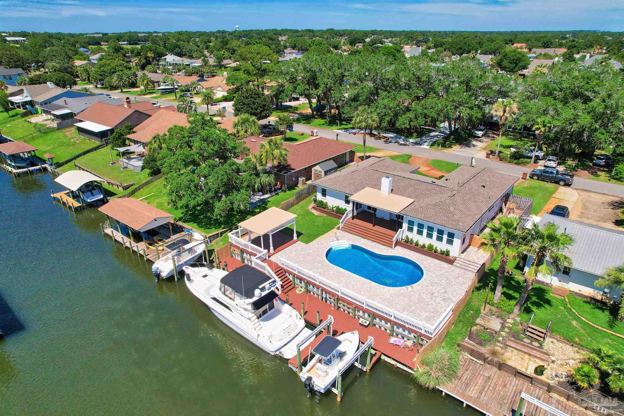 1125 Harbor Ln