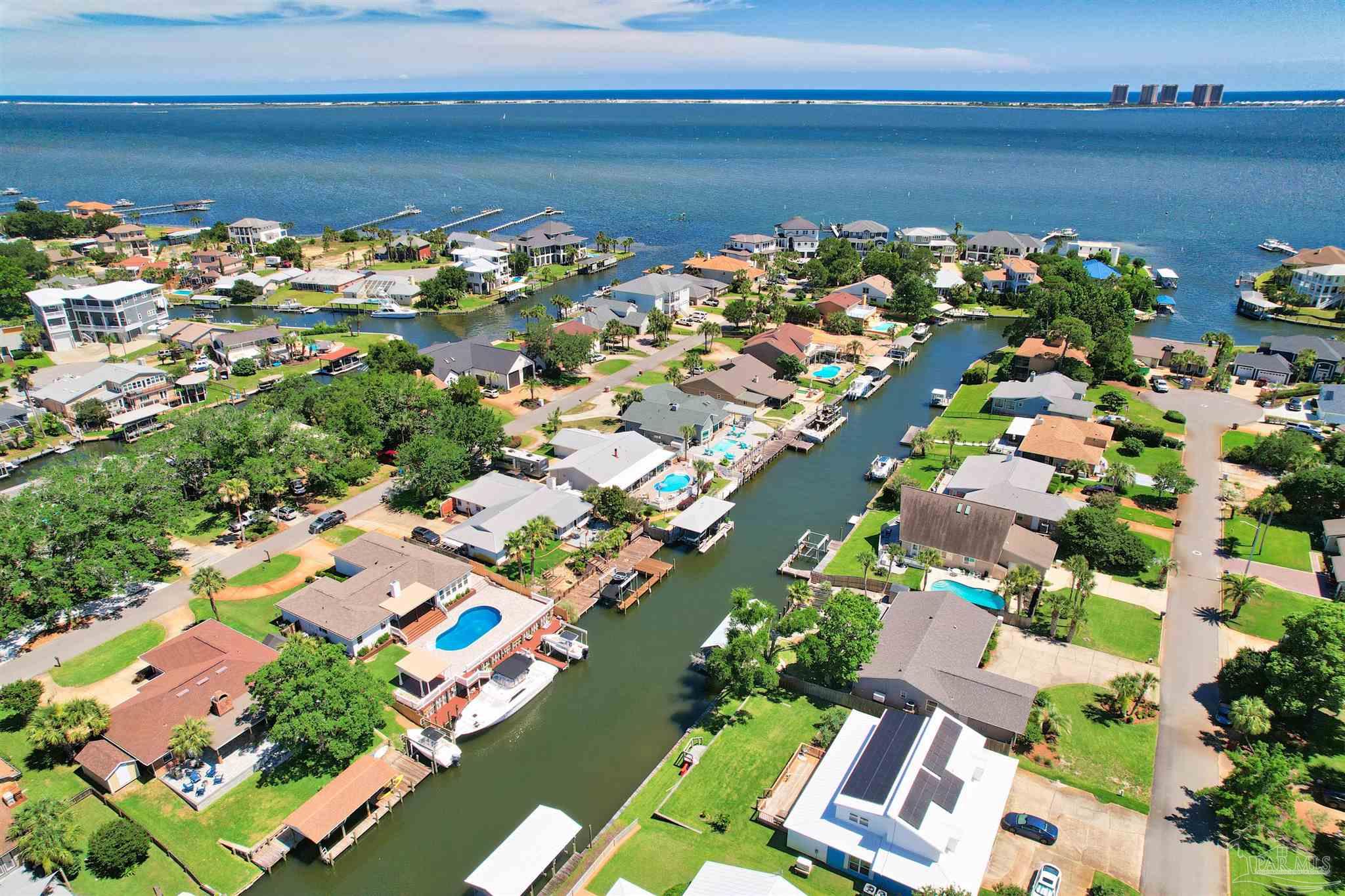 1125 Harbor Ln