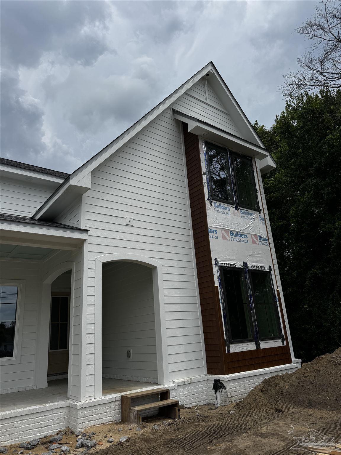 516 N 6th Ave