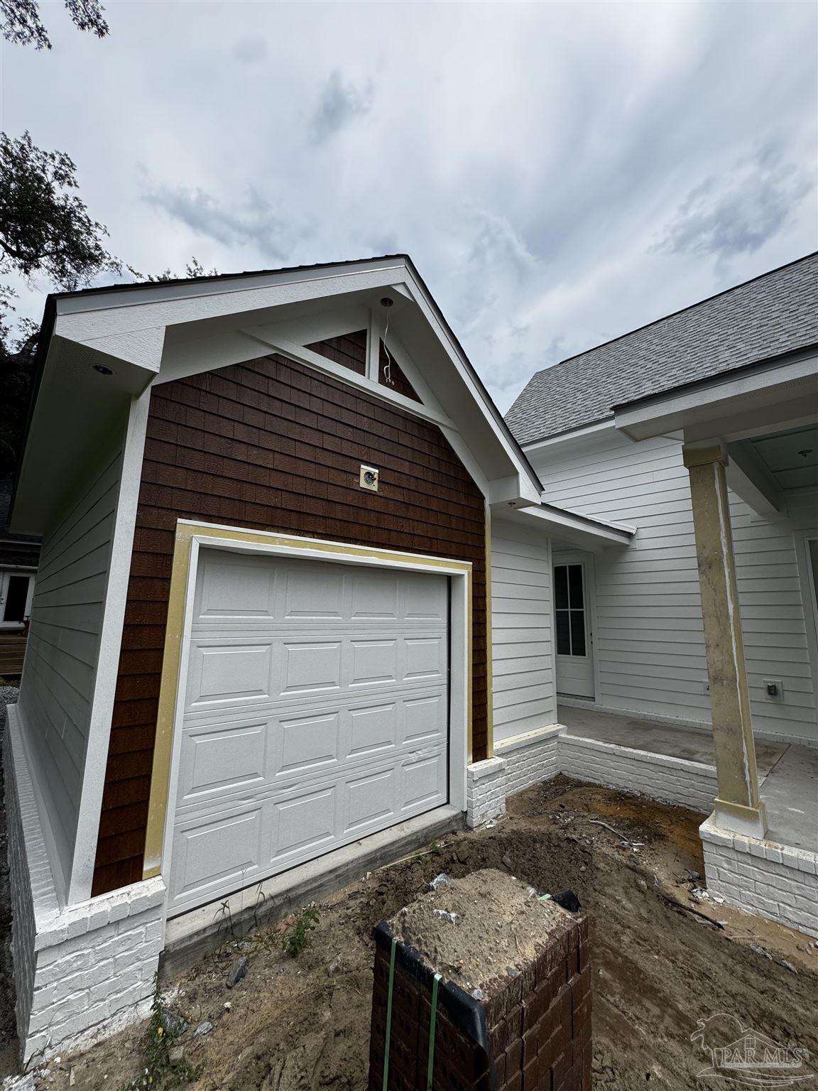516 N 6th Ave