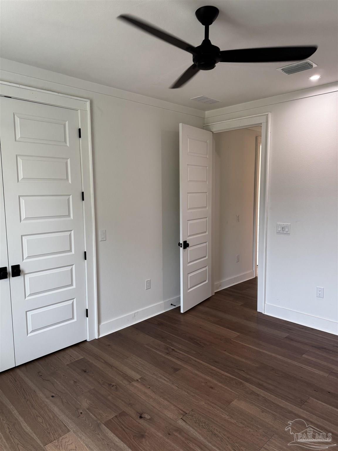 2563 Meeting St