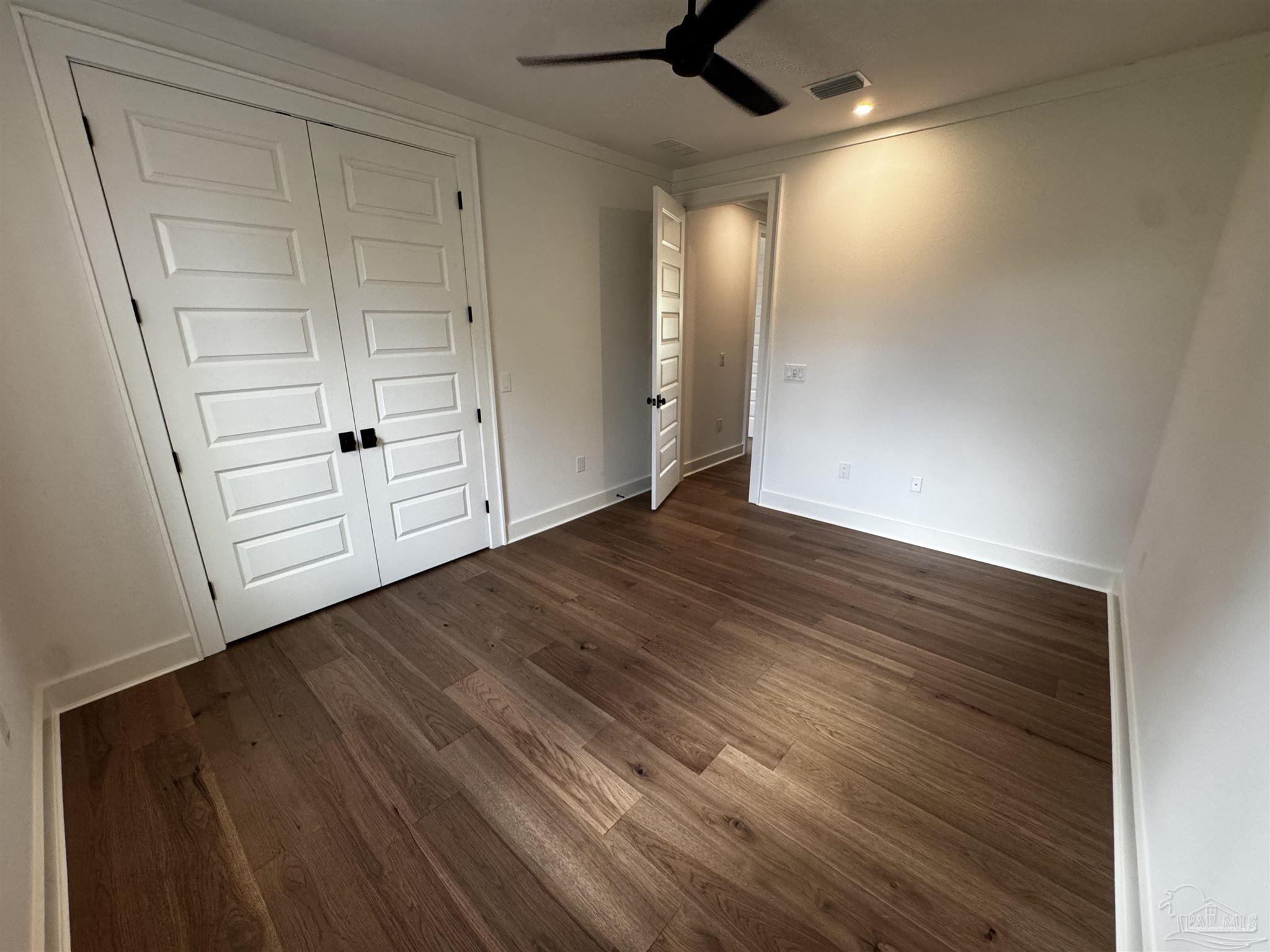 2563 Meeting St