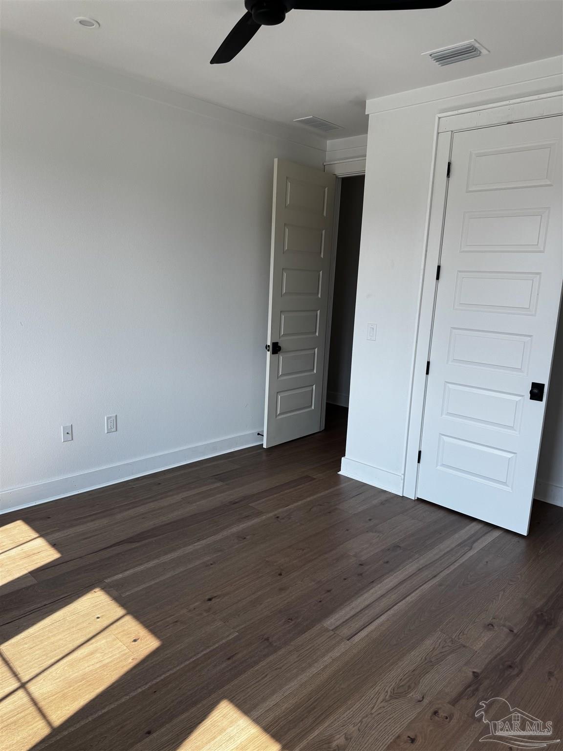 2563 Meeting St