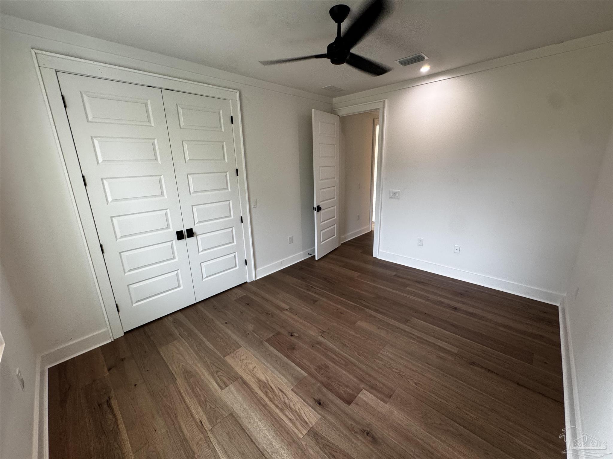 2563 Meeting St