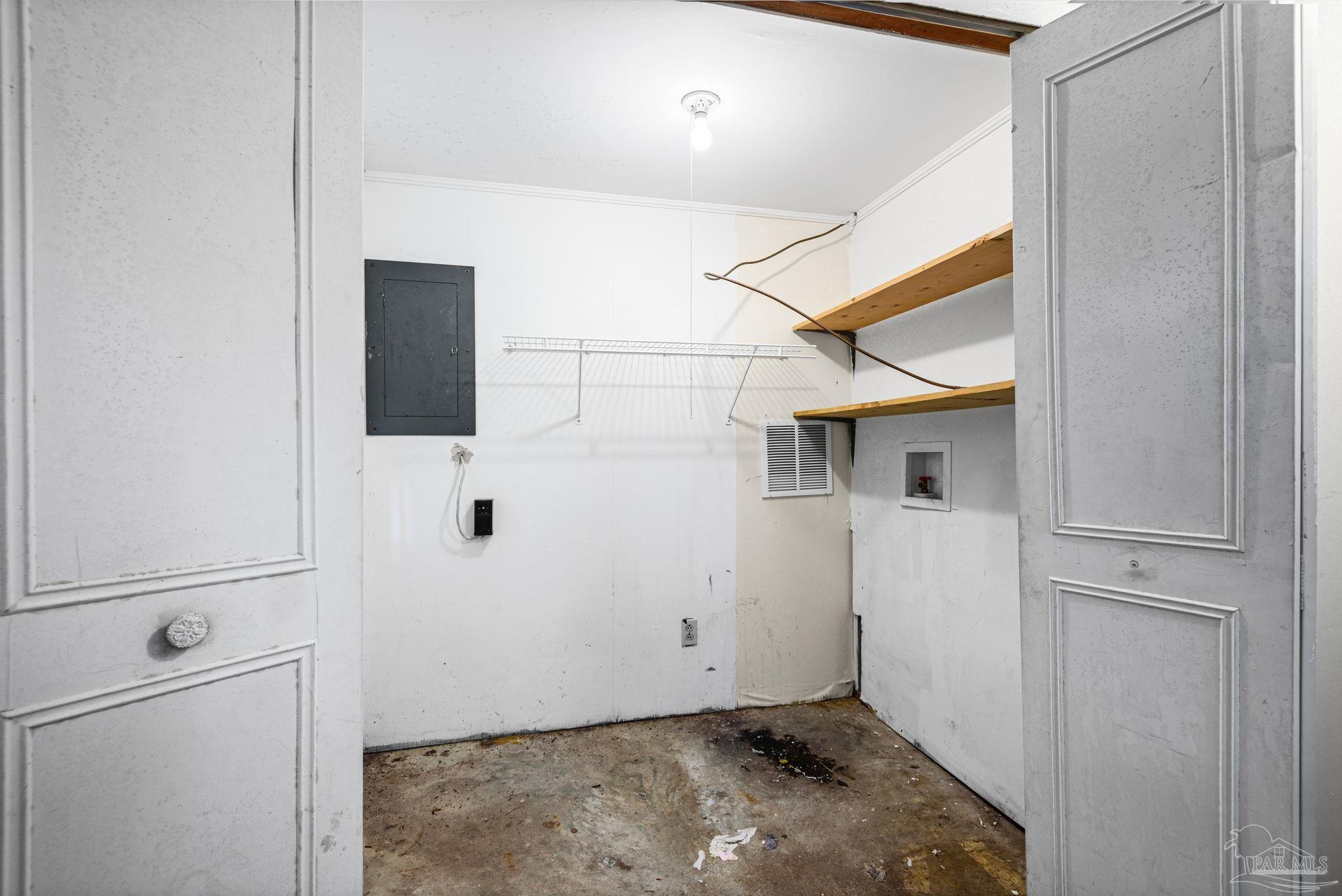 848 Ash Dr