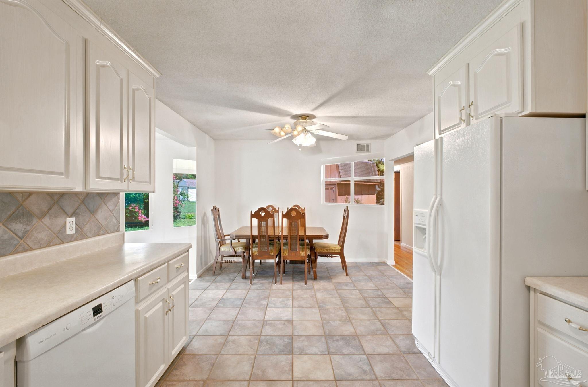 8927 Jupiter Dr