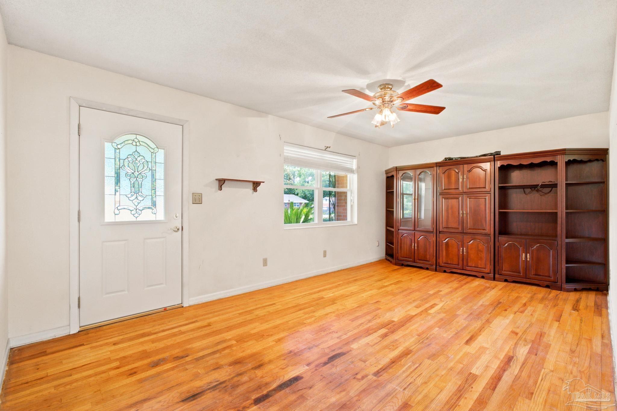 8927 Jupiter Dr